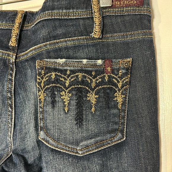 Women’s Vertigo Babel Embroidered Denim Boot Cut Jeans Size 28 - Picture 8 of 10